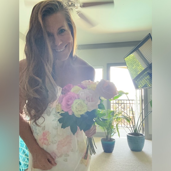 Meet your Posher, Stacey - Picture 2 of 5